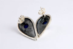 Small arrowhead stud earrings with blue lapis lazuli - Fine Jewelry by Anastasia Savenko